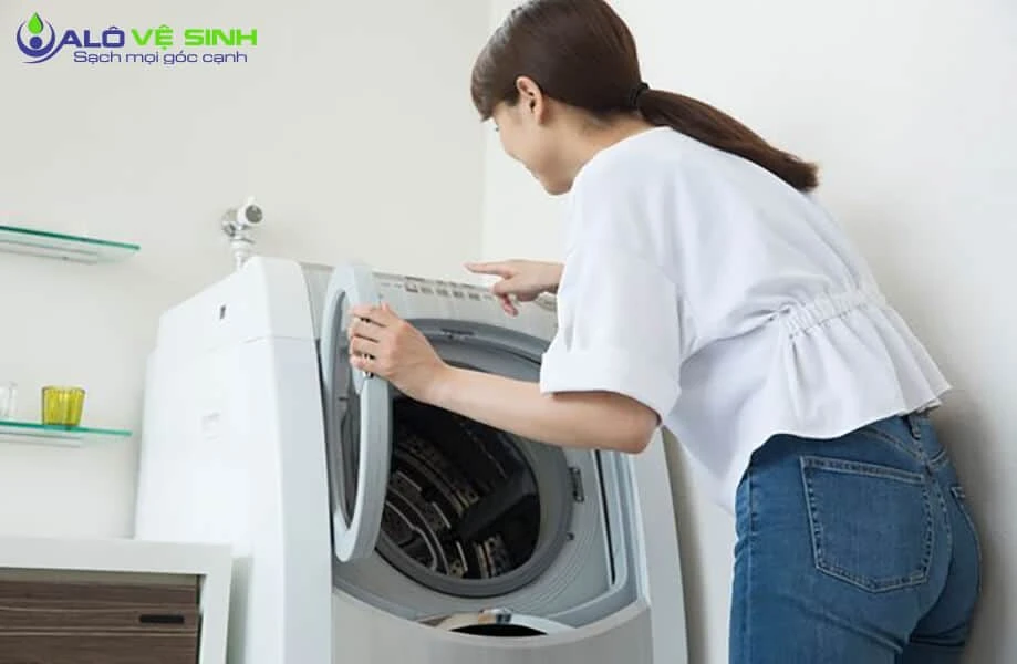 Vệ sinh máy giặt thông thường xuyên chung máy giặt luôn luôn bền lâu