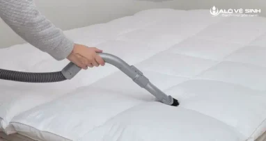 Cách vệ sinh nệm bông ép theo từng phần nệm