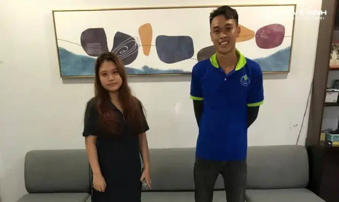 Chị Nguyễn Thị Hương rất hài lòng về dịch vụ giặt ghế sofa tại Alo Vệ Sinh