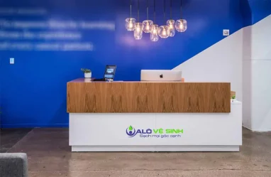 Quầy lễ tân được coi như “bộ mặt” của nơi làm việc