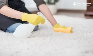 Lưu ý khi tẩy vết mực trên thảm tại nhà