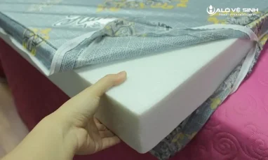 Nệm bông ép được làm từ các sợi Polyester (bông xơ)