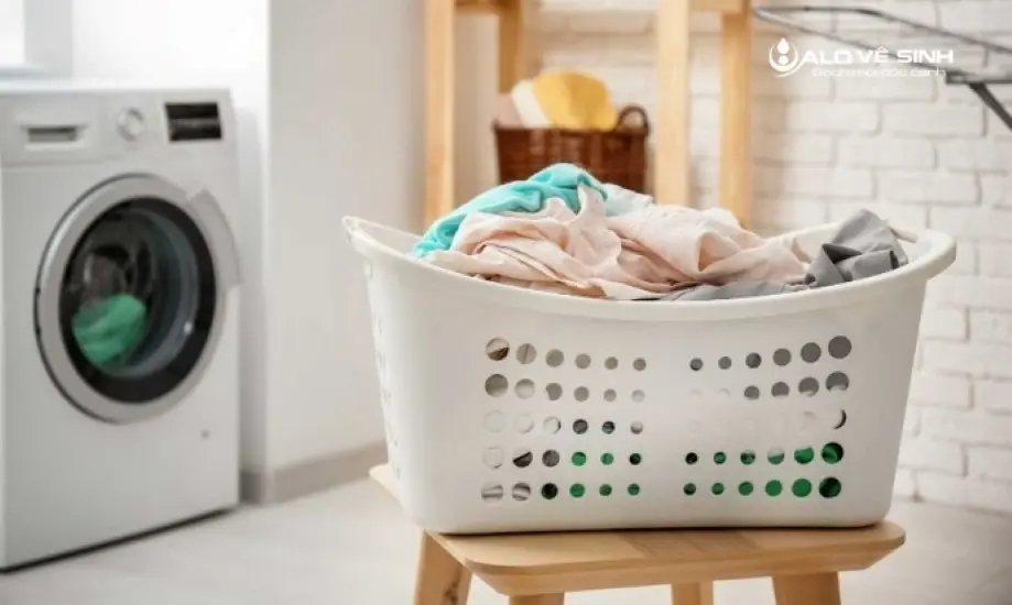 So sánh giặt ướt và giặt khô để lựa chọn hình thức giặt phù hợp cho từng chất liệu