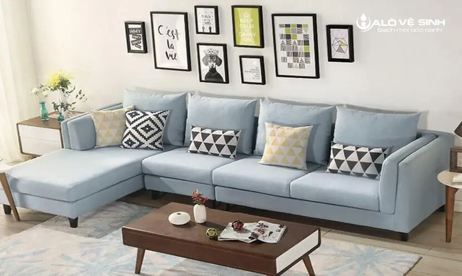 Sofa sở hữu mẫu mã và màu sắc phong phú, phù hợp với không gian hiện đại
