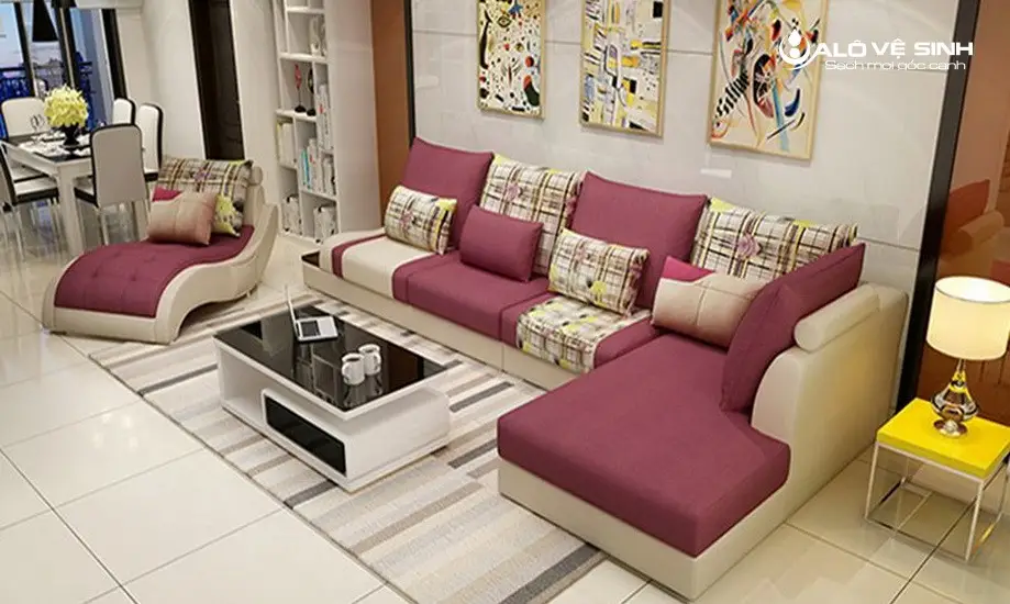 Tiêu chí để lựa chọn nên mua bàn ghế gỗ hay sofa là phù hợp với không gian của căn nhà